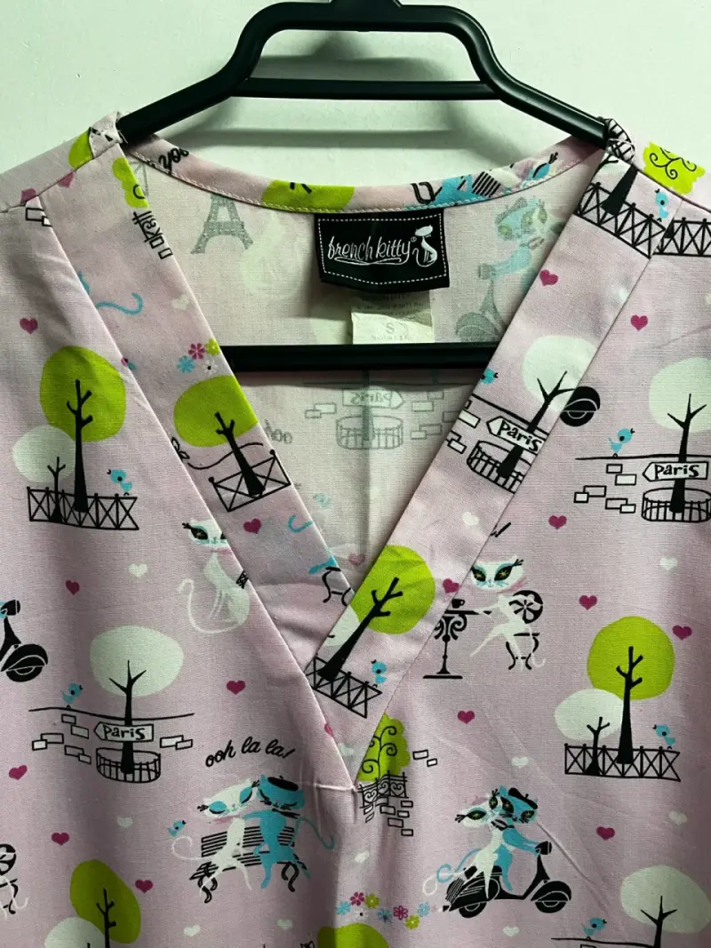 Delantal  rosado estampado French Kitty rosa - 2