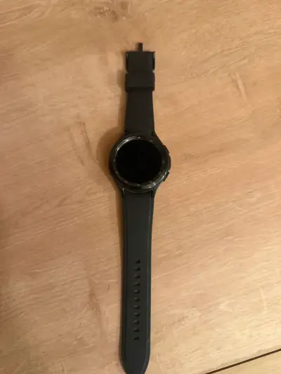 Reloj inteligente Samsung Galaxy negro con cargador - miniatura 1