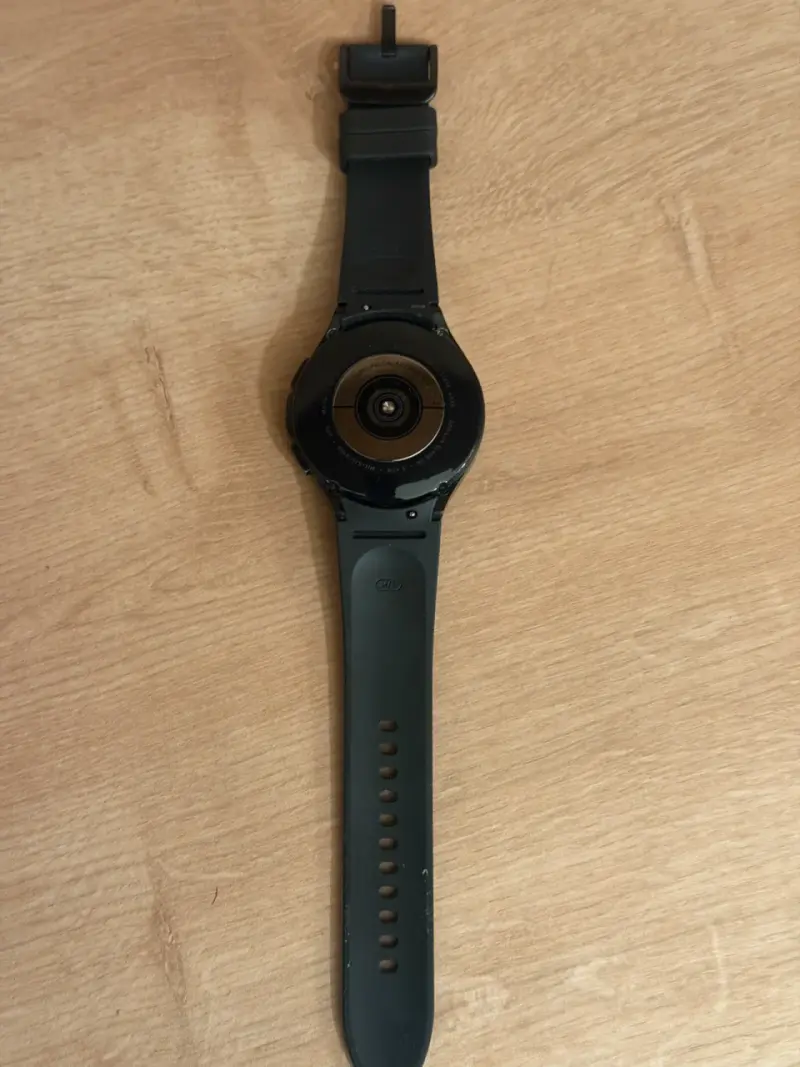 Reloj inteligente Samsung Galaxy negro con cargador - 5