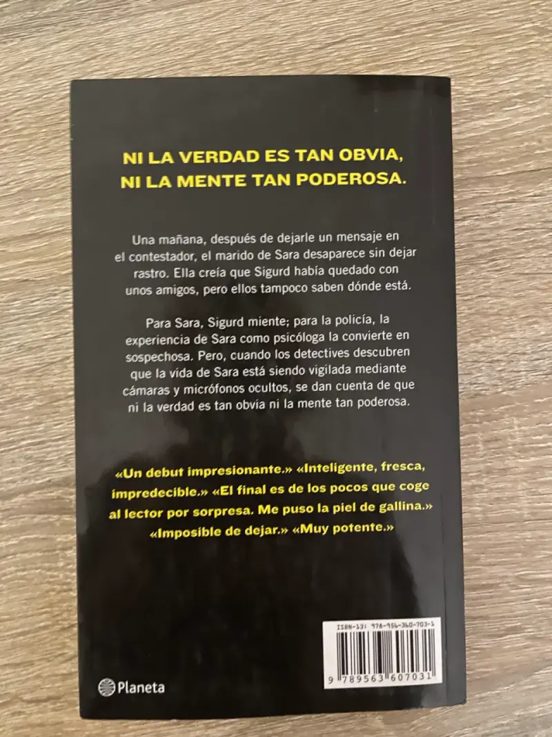 Libro 'La Psicóloga' de Helene Flood - 2