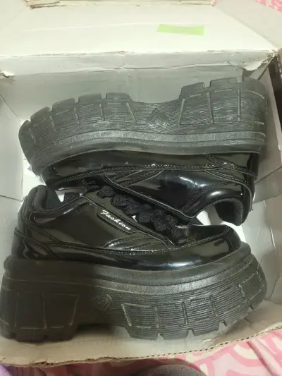 Zapatillas negras de plataforma talla 36 - miniatura 1