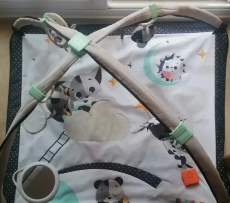 Gimnasio para bebé con diseño de animales - 2