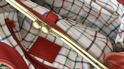 Bolso de cuero coach rojo estilo vintage - miniatura 5