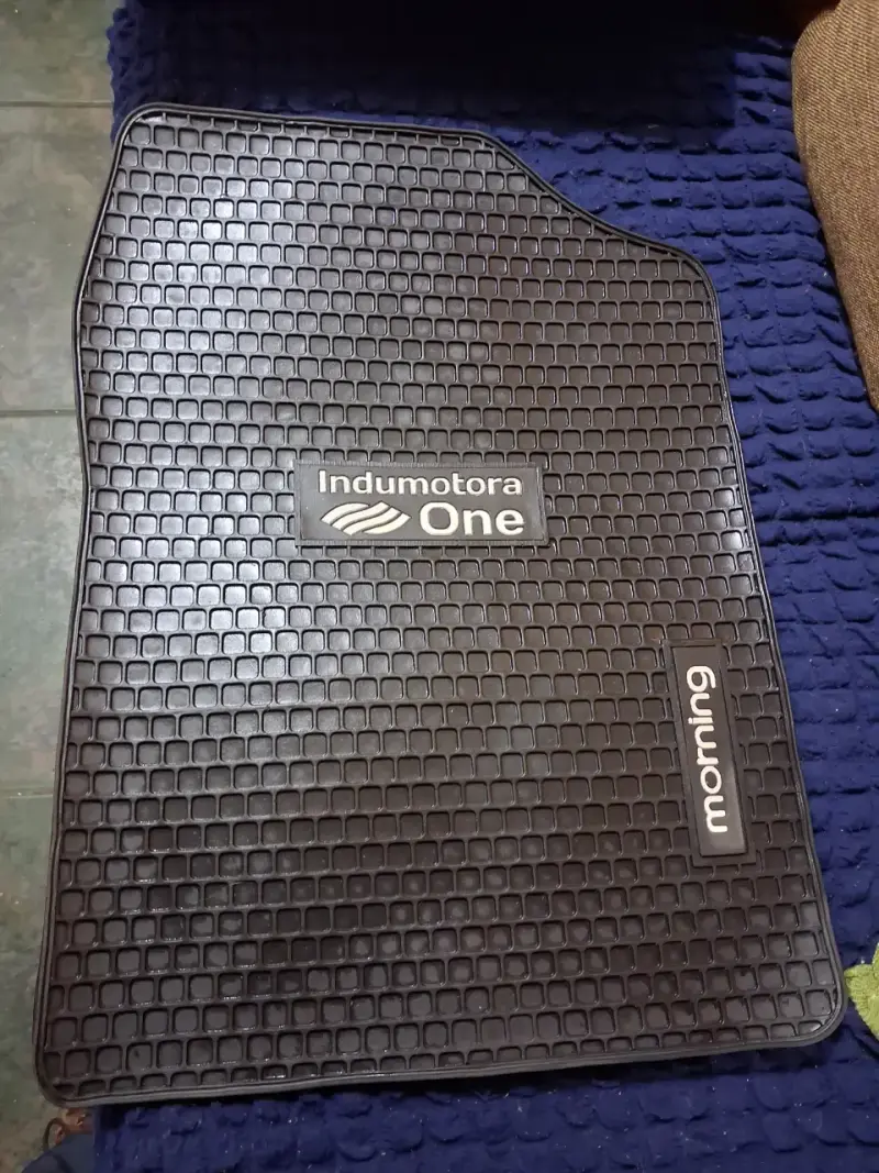 Alfombra de auto Indumotora One para Kia Morning - 2