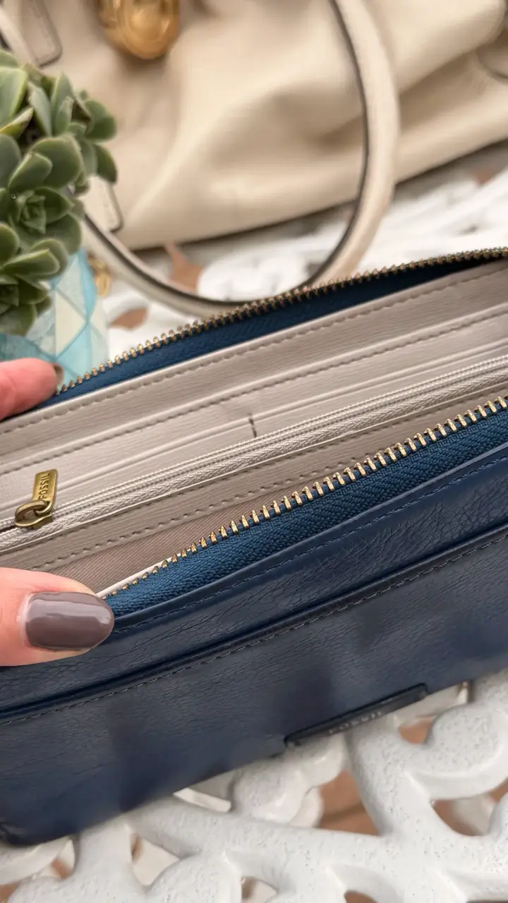 Cartera Fossil azul de cuero elegante - 6