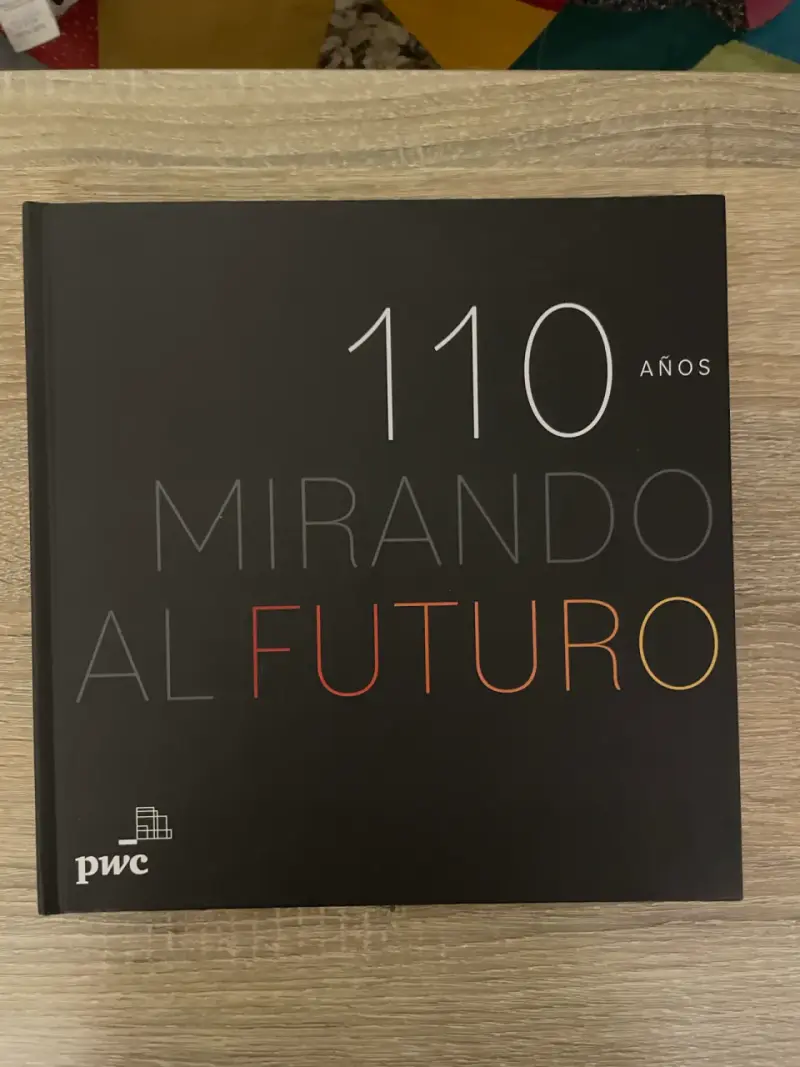 Libro conmemorativo PwC 110 años - 1