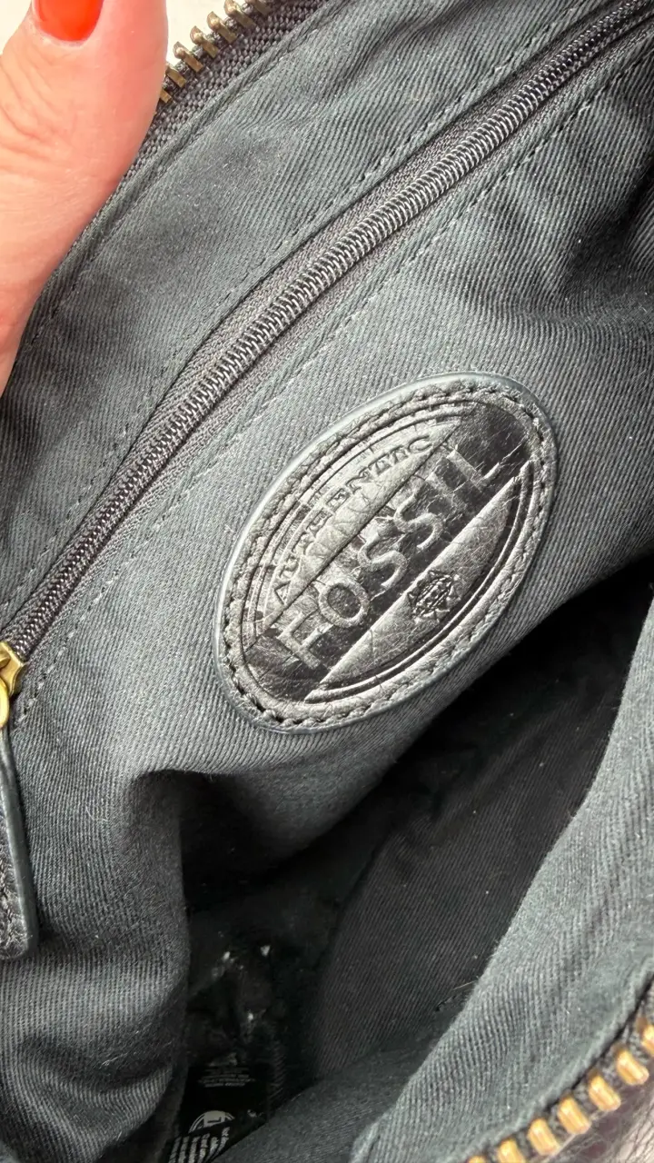 Cartera de cuero negra Fossil con cierre - 6
