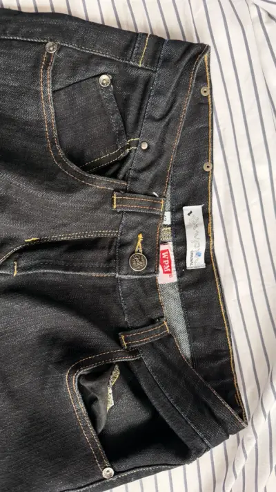 Jeans negros WPM con detalles dorados - miniatura 1