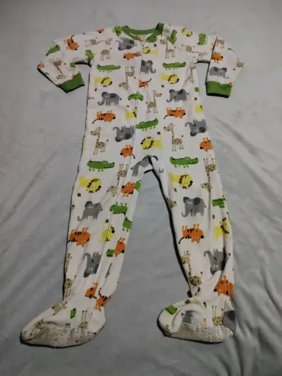 Pijama enterito para bebé con diseño de animales - miniatura 1