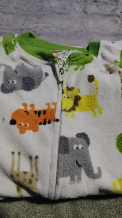 Pijama enterito para bebé con diseño de animales - miniatura 2