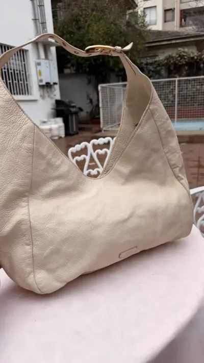 Bolso de cuero beige Vince Camuto elegante - miniatura 5