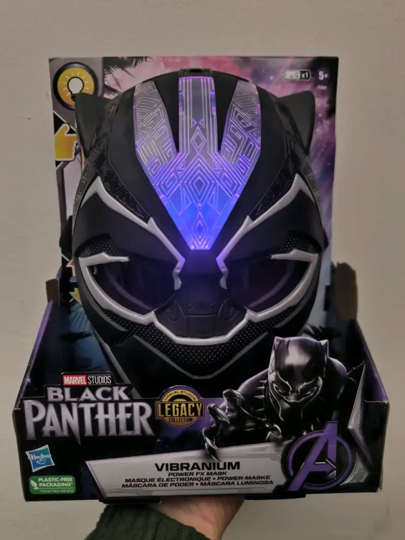 Máscara electrónica Black Panther con luces LED - 3