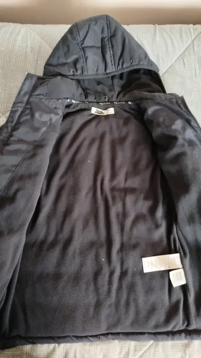 Chaqueta acolchada negra para niño talla 10 - miniatura 2