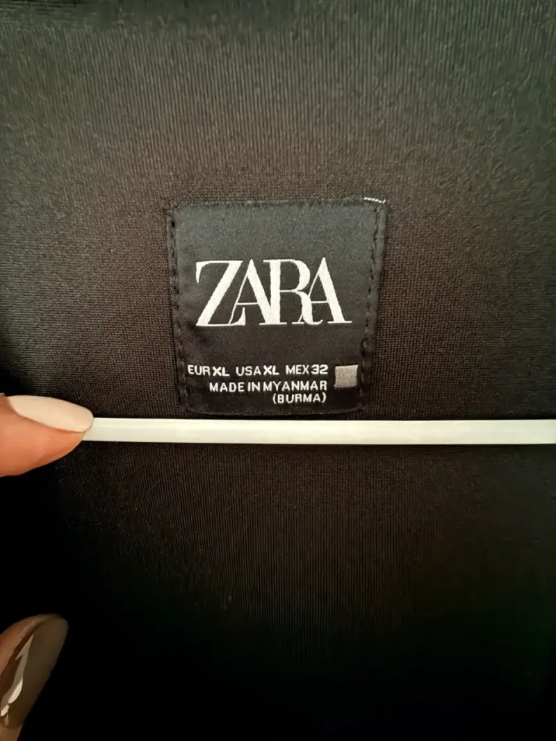 Abrigo negro largo Zara para mujer - 3