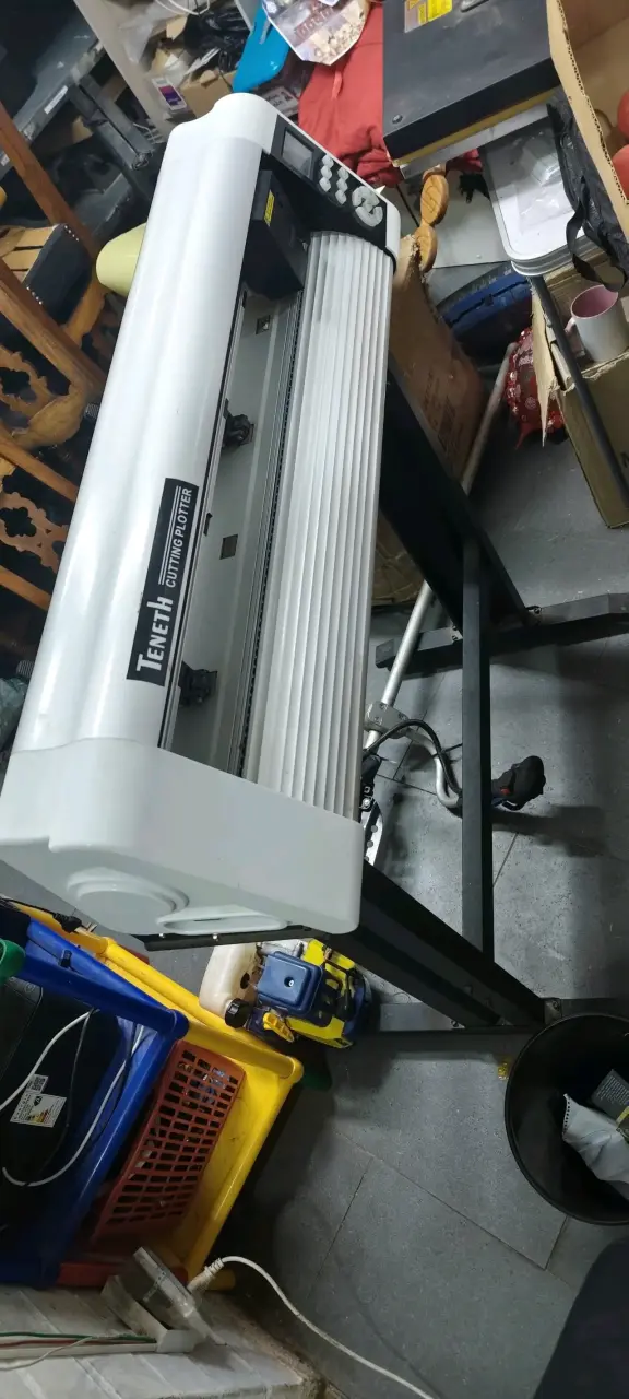 Plotter de Corte Teneth en Buen Estado