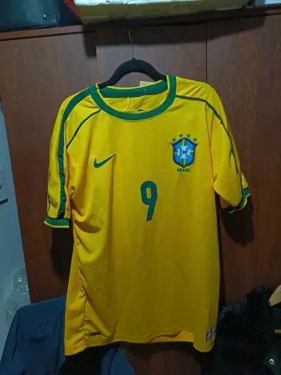 Camiseta de fútbol Brasil Ronaldo nazario número 9 - miniatura 1