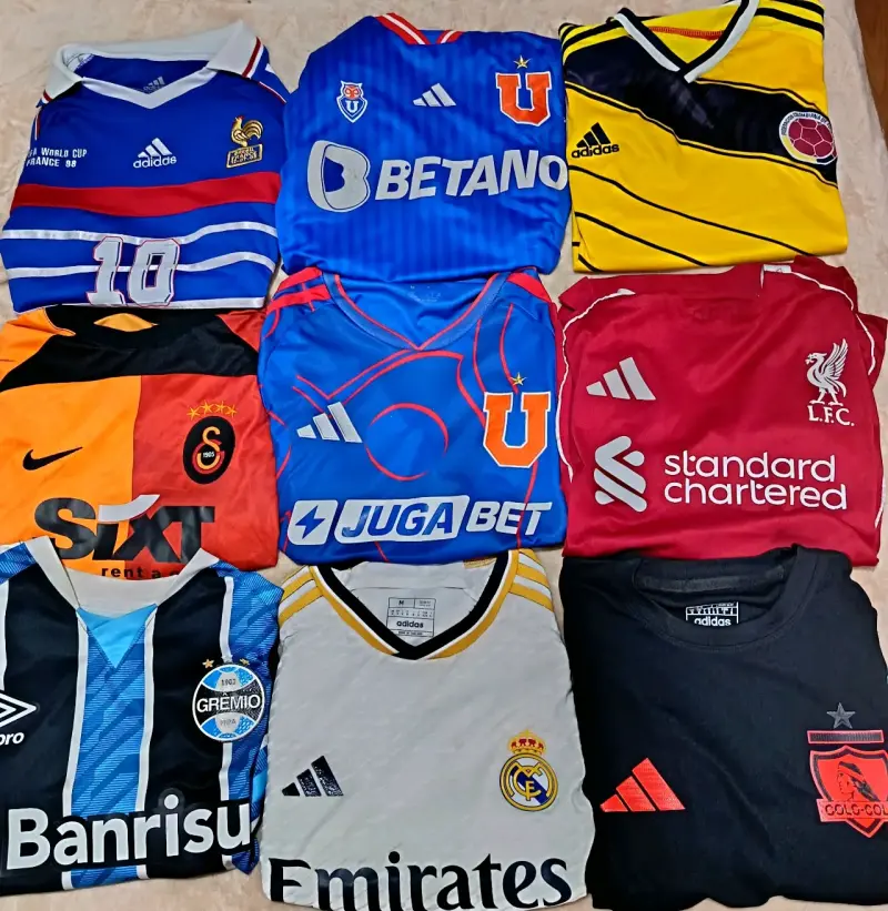 Lote de camisetas de fútbol
