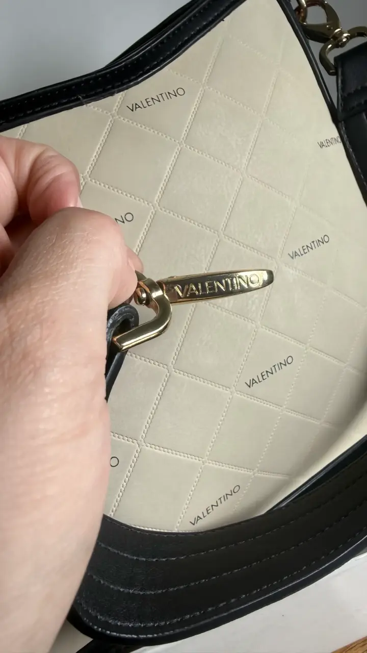 Bolso Valentino negro y beige elegante - 2