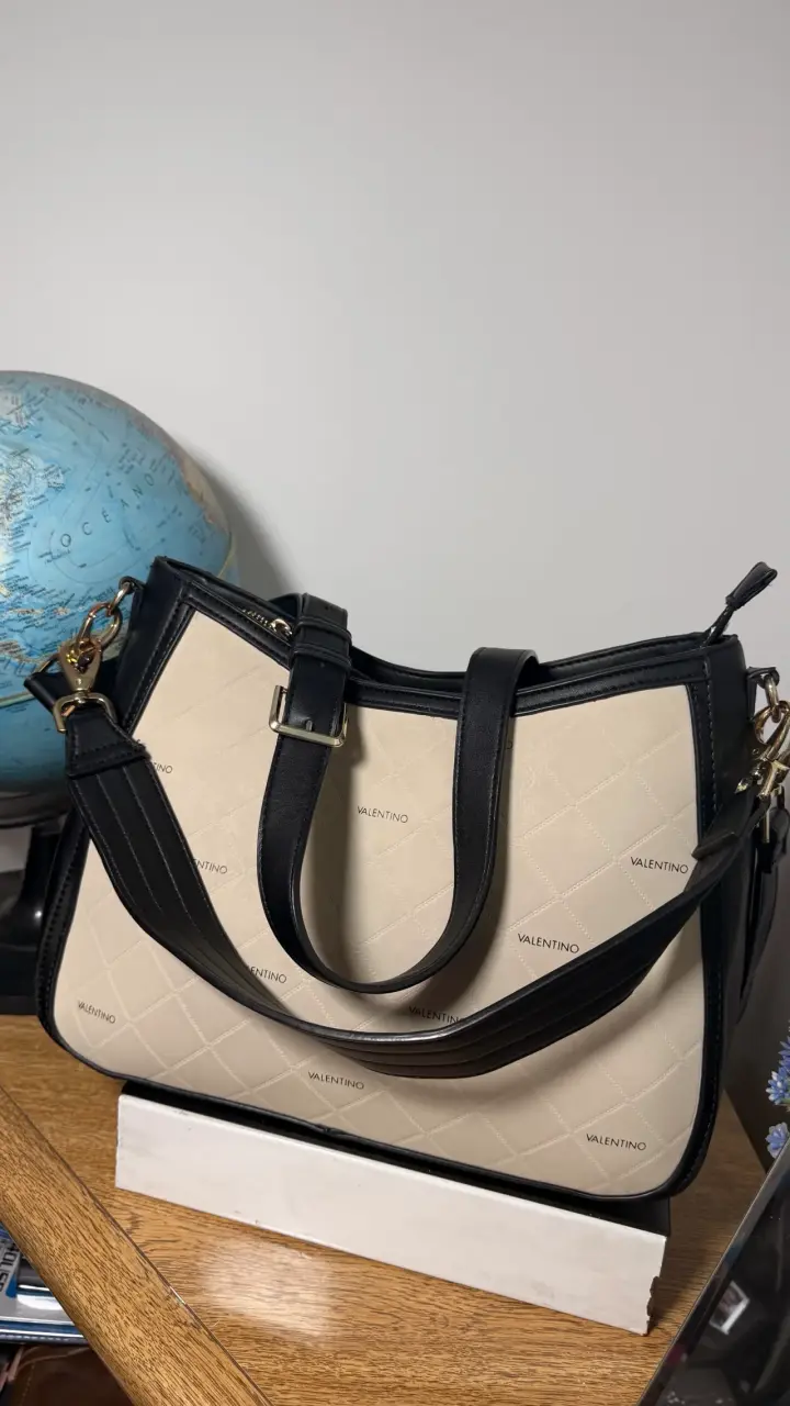 Bolso Valentino negro y beige elegante - 6