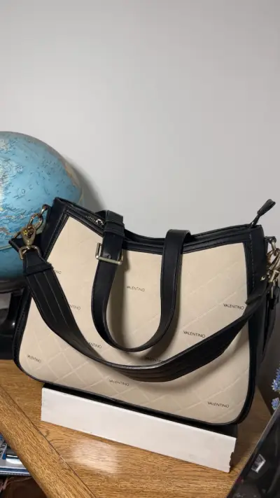 Bolso Valentino negro y beige elegante - miniatura 6