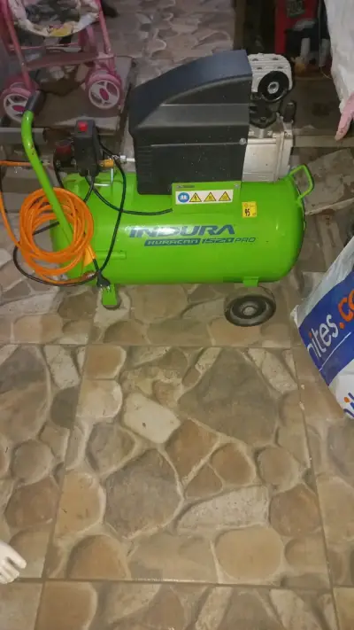 Compresor de Aire Indura Huracan 1520 Pro 2HP - miniatura 1