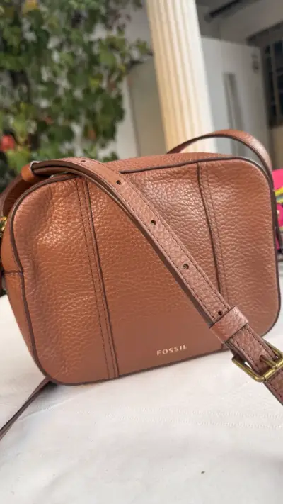 Bolso bandolera de cuero Fossil marrón - miniatura 1
