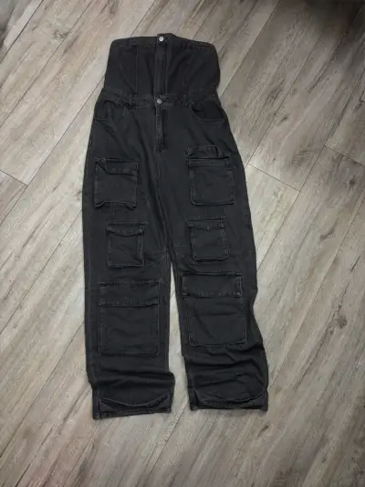 Pantalones cargo negros de tiro alto para mujer - miniatura 1