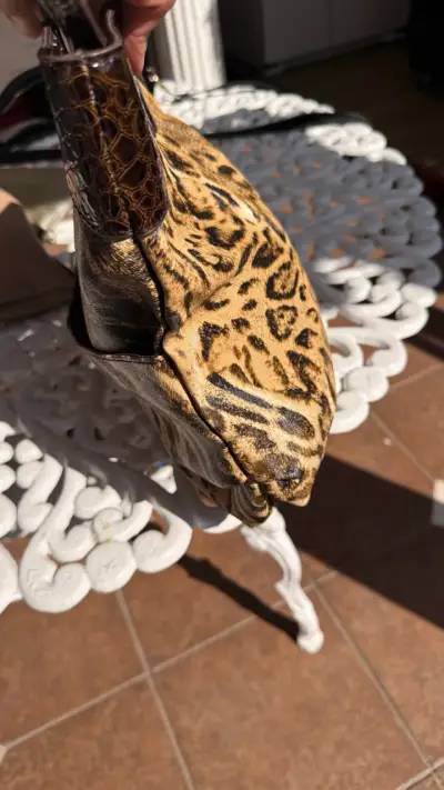Bolso de mano animal print con detalles en cuero - miniatura 2