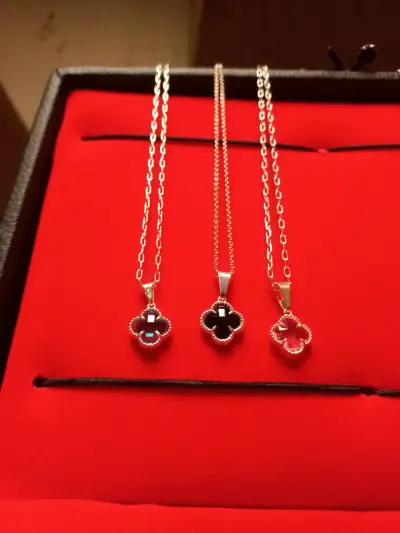Conjunto de pulseras y collares de plata con dijes decorativos - miniatura 4