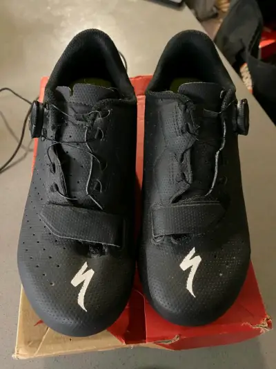 Zapatillas de ciclismo Specialized negras con cierre BOA - miniatura 2