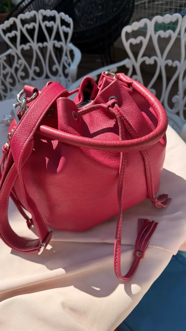 Bolso de cuero rojo Roots con correas ajustables