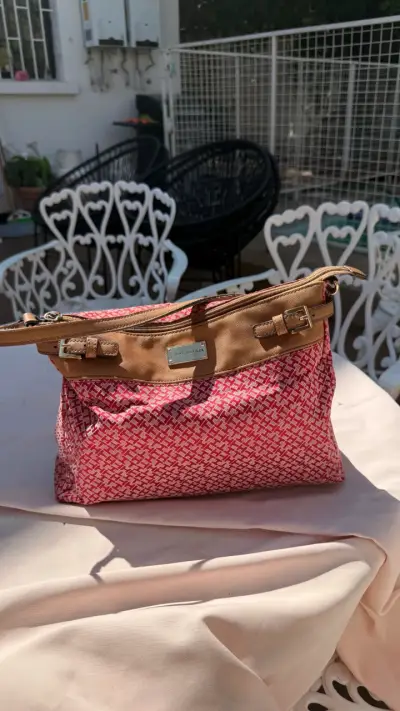 Bolso Tommy Hilfiger rosa con detalles marrones - miniatura 5