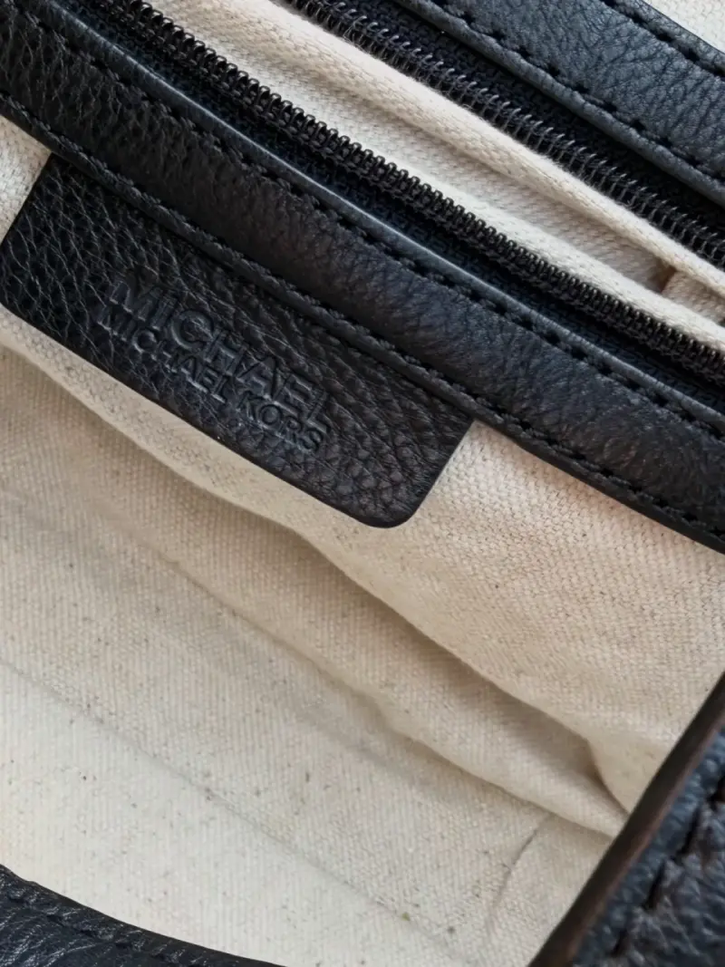 Bolso Michael Kors con diseño monograma - 2