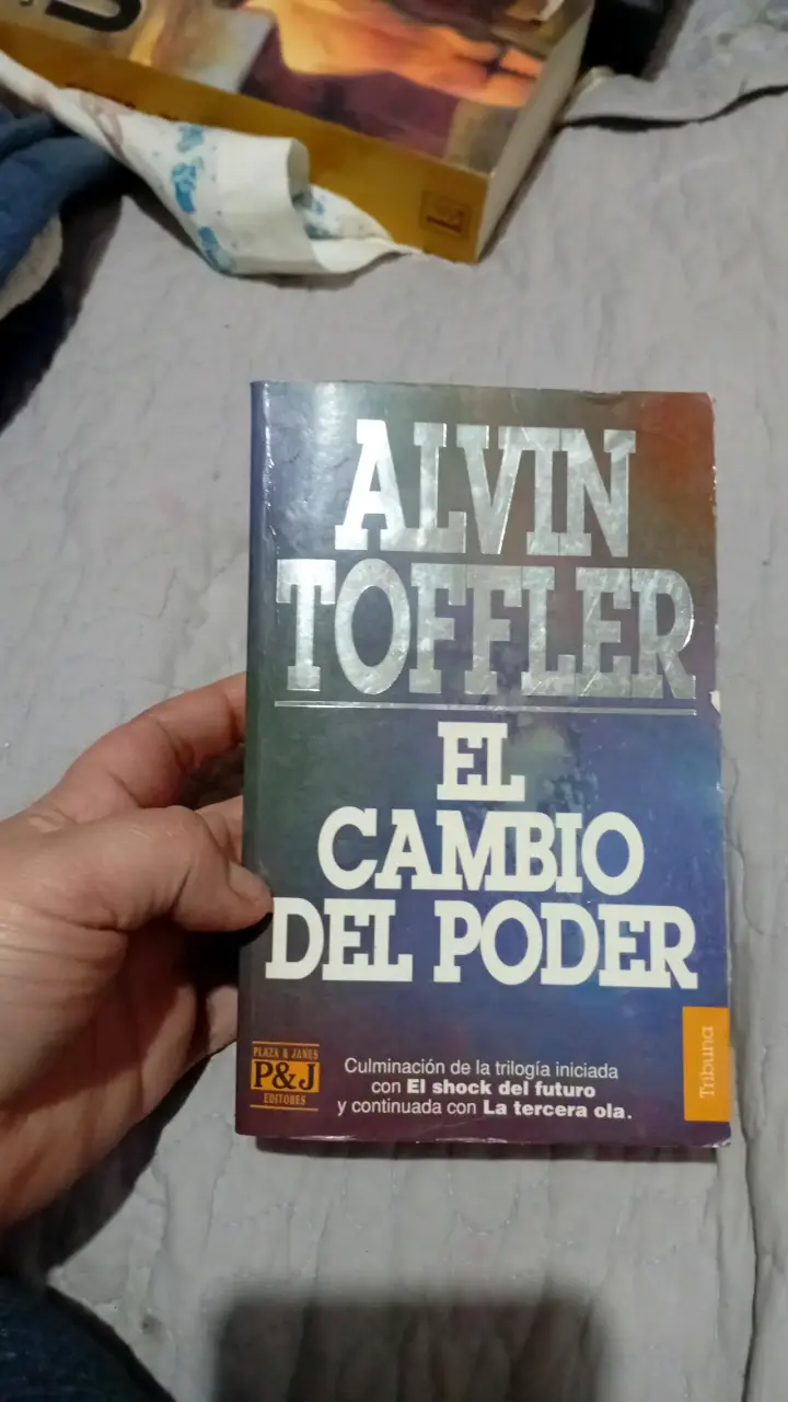 Libro 'El Cambio del Poder' de Alvin Toffler