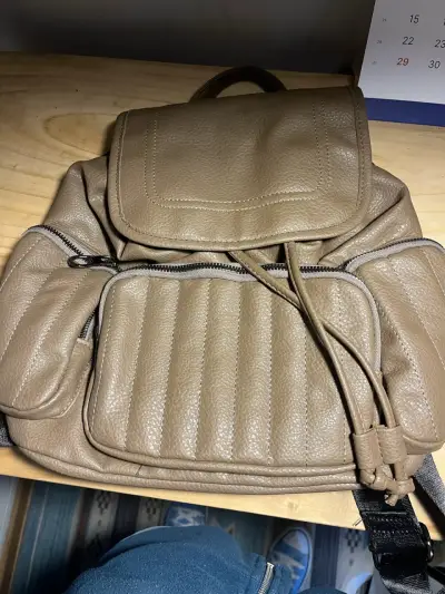 Mochila sintetico cafe - miniatura 2