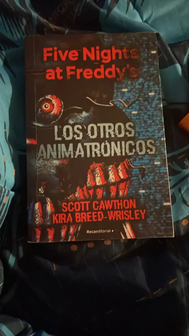 Libro Five Nights at Freddy's:Los Otros Animatróni - 1