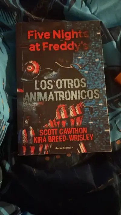 Libro Five Nights at Freddy's:Los Otros Animatróni - miniatura 1