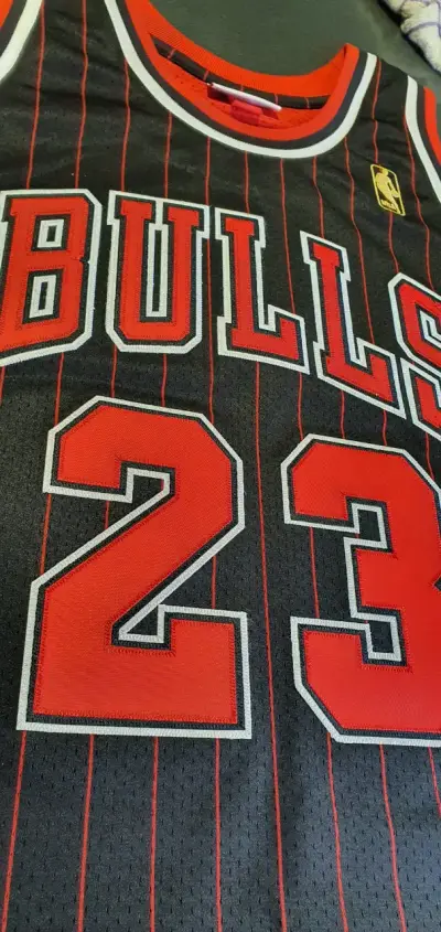 Chicago Bulls 1996-97 Jordan Anniversary Jersey - miniatura 3