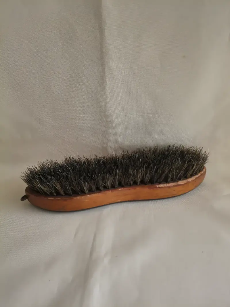 Cepillo Vintage de madera para limpieza de ropa - 2