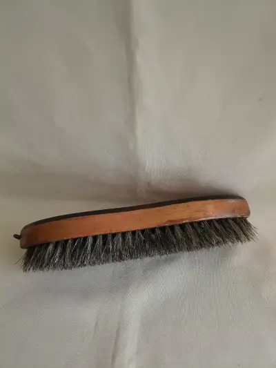 Cepillo Vintage de madera para limpieza de ropa - miniatura 3