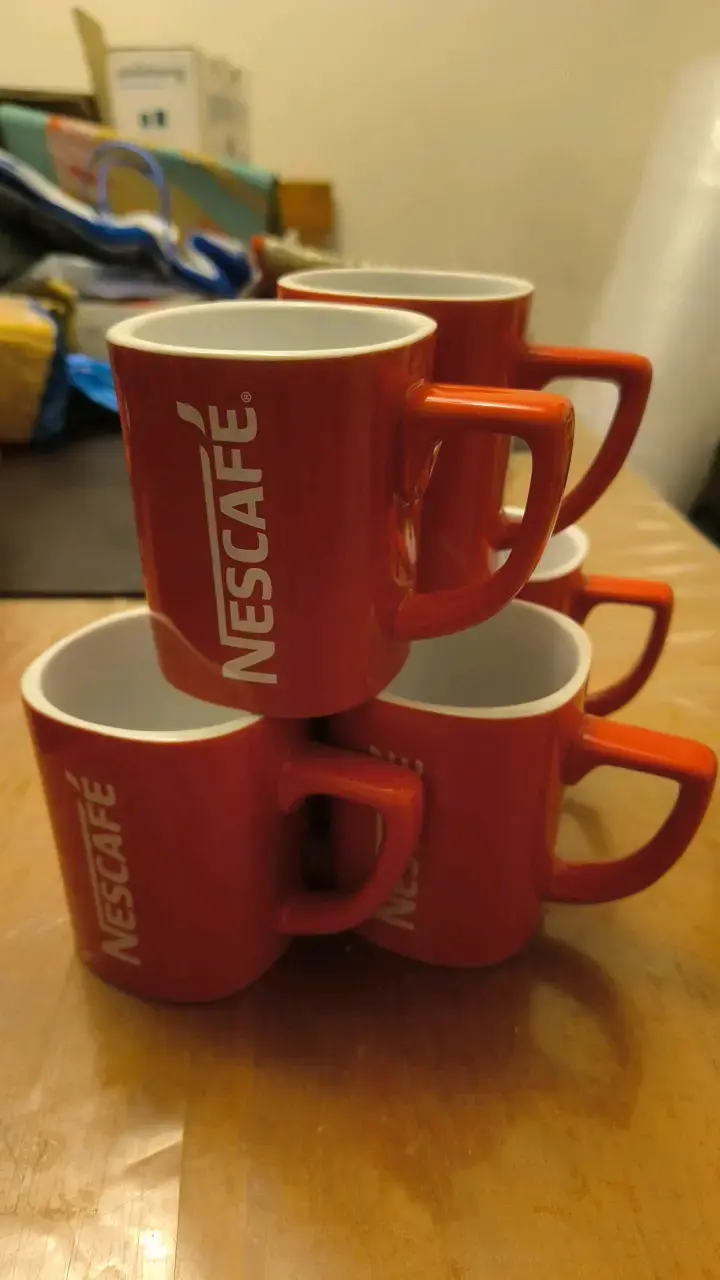 Set de tazas rojas Nescafé x 6