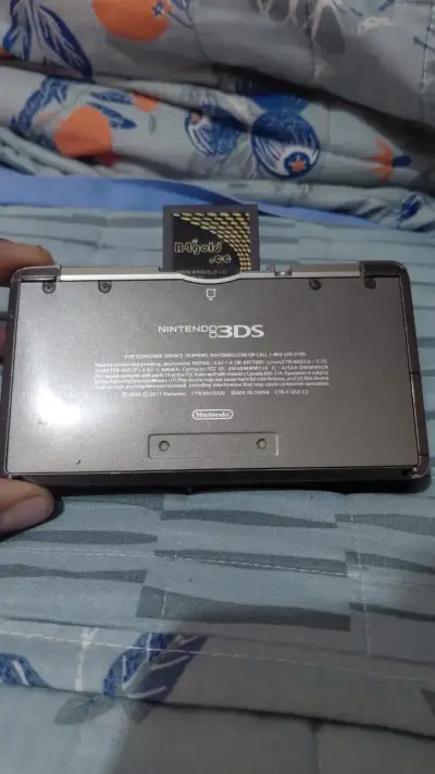 Consola Nintendo 3DS Negra en Buen Estado - miniatura 3