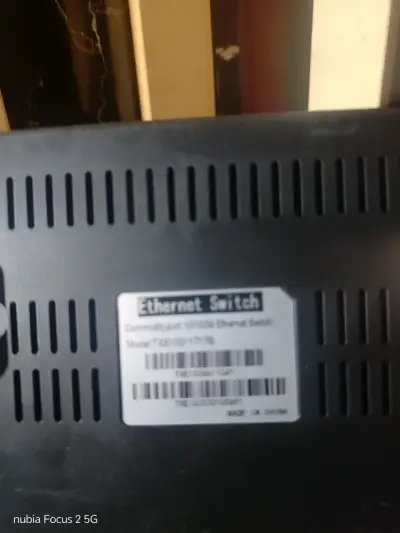 Switch Ethernet 10/100M 16 Puertos - miniatura 3