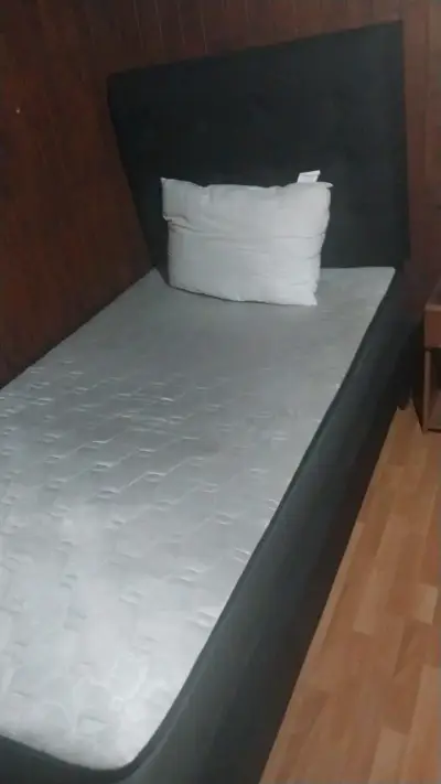 Cama individualcolchón 1 plaza y media y respaldo - miniatura 1