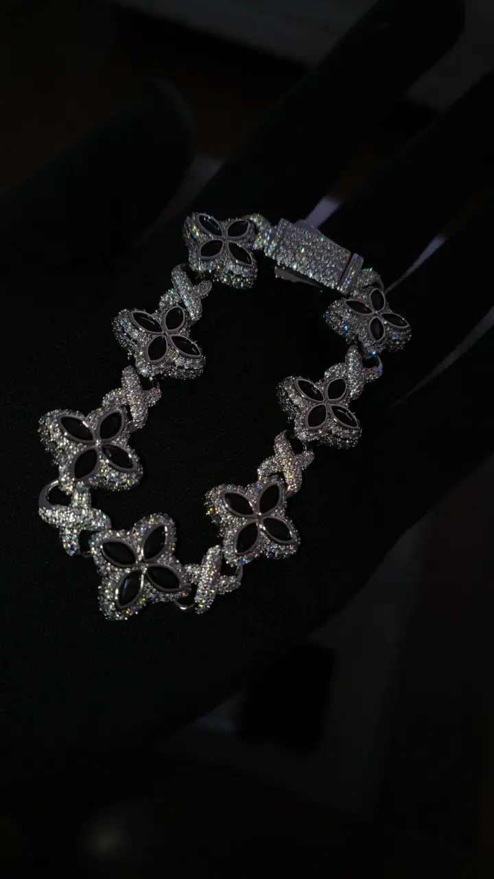 Pulsera de lujo con diseño floral brillante - 1