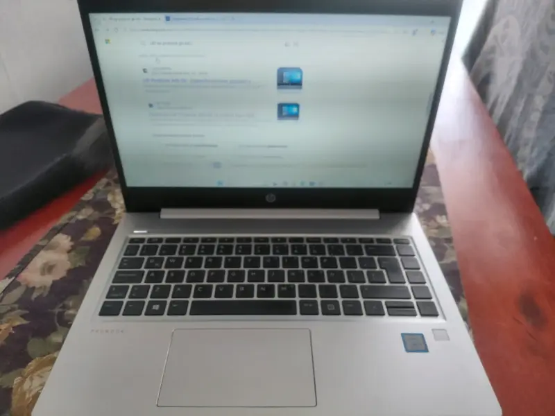 Laptop HP ProBook con Intel Core i7 y 16GB RAM - 1