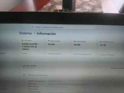 Laptop HP ProBook con Intel Core i7 y 16GB RAM - miniatura 3