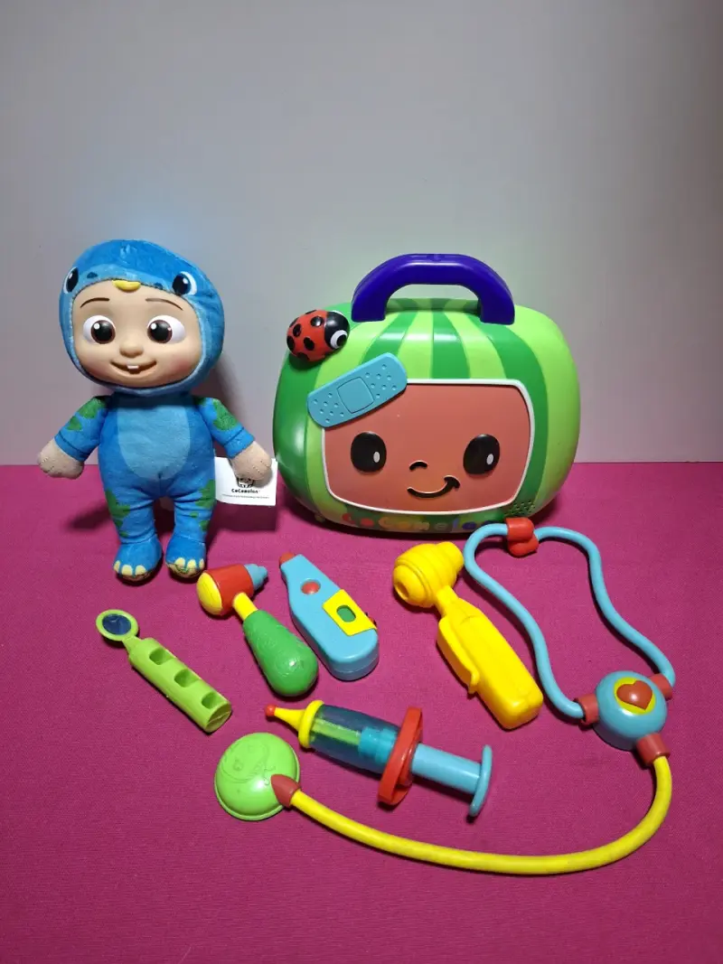 Set de médico musical con muñeco y accesorio - 1