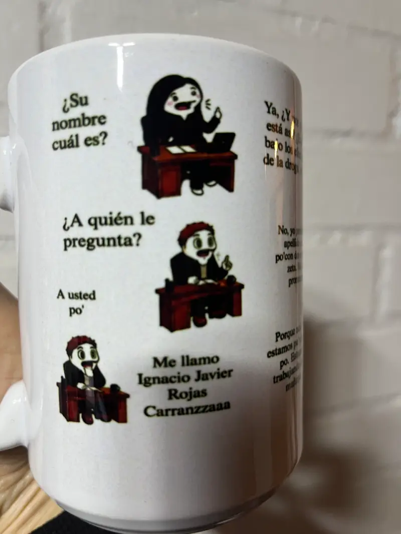 Taza de cerámica con diseño cómico - 1