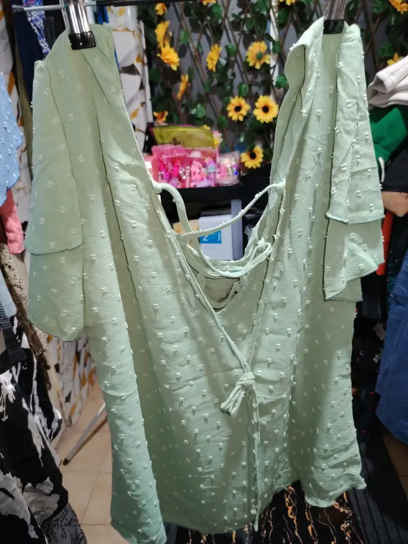 Vestidos y blusas - 11